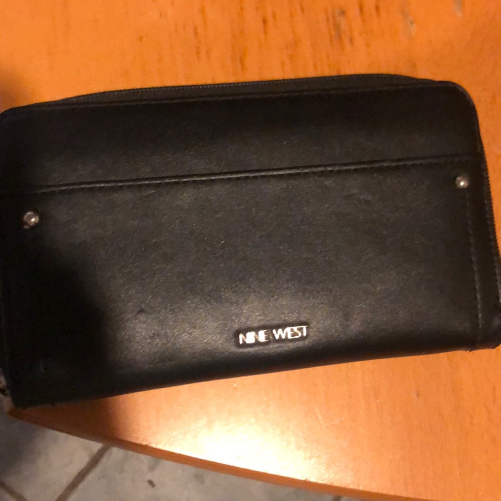 Nine West black wallet